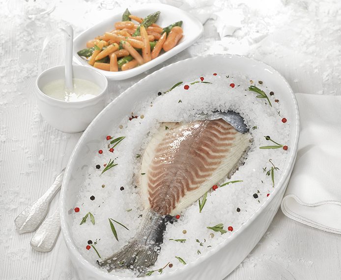 Una orada a la sal pot ser més que elegant per a un àpat nadalenc.