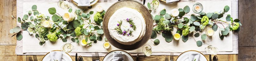 Elegant Restaurant Table Setting Service for Reception